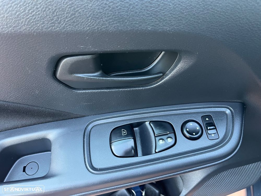 Nissan Micra 1.5 dCi N-Connecta Lifestyle S/S - 5