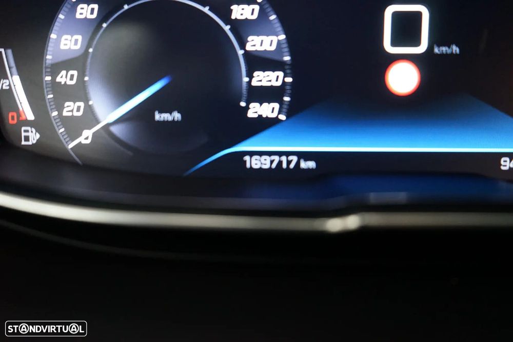 Peugeot 5008 1.2 PureTech Allure Pack - 22