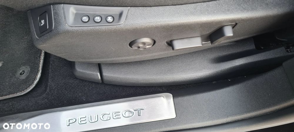 Peugeot 3008 - 12