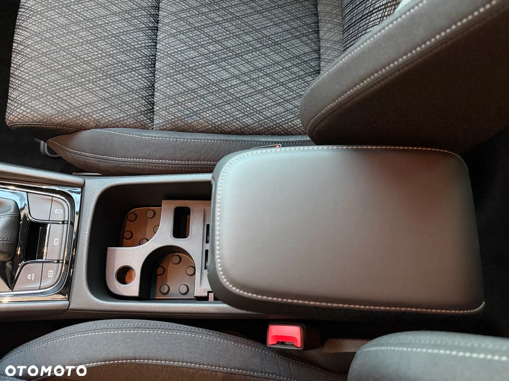 Skoda Karoq 1.5 TSI ACT Edition 130 DSG - 12