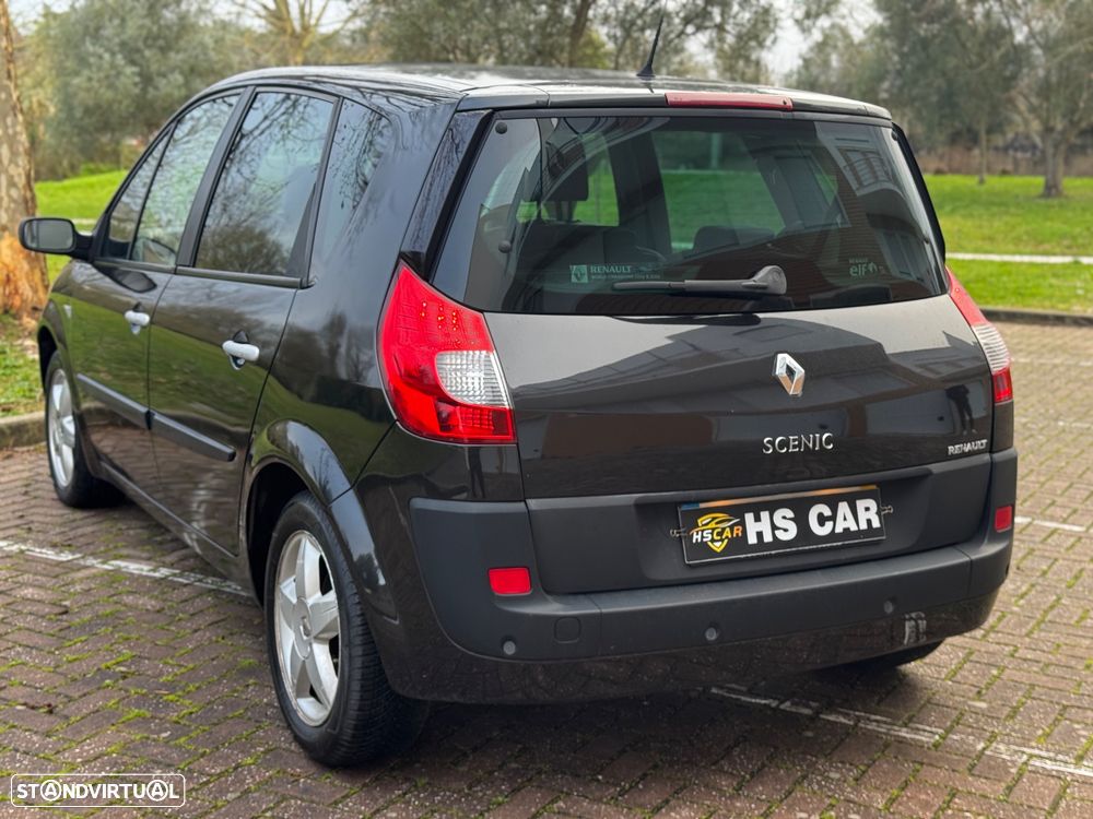 Renault Scénic 1.5 dCi Dynamique S - 9