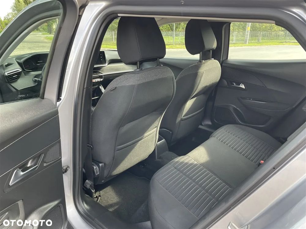 Peugeot 2008 1.2 PureTech Active Pack S&S - 20