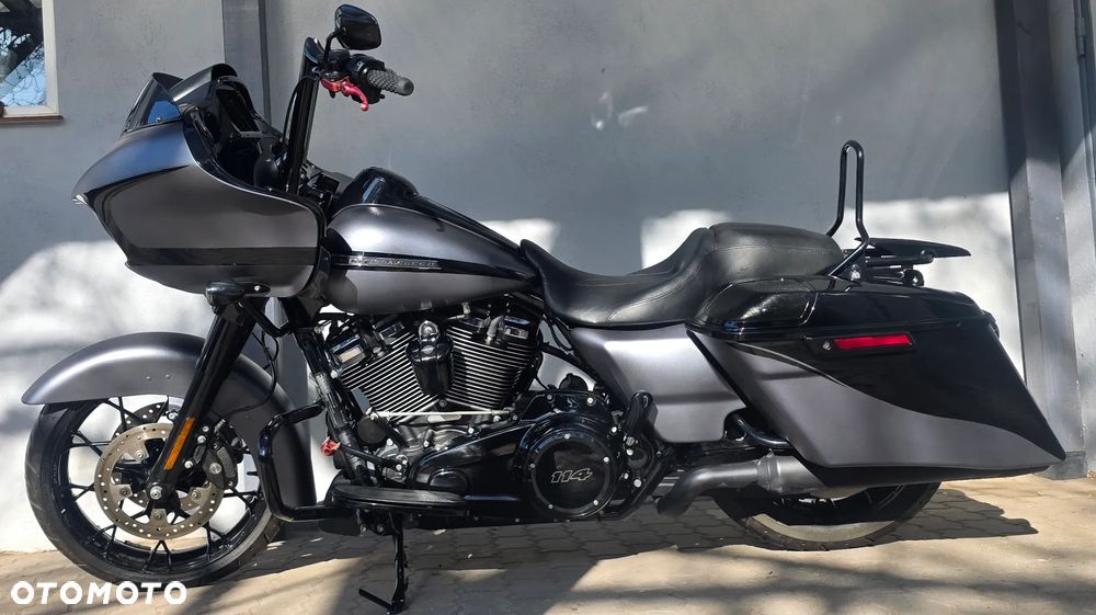 Harley-Davidson Touring Road Glide - 9