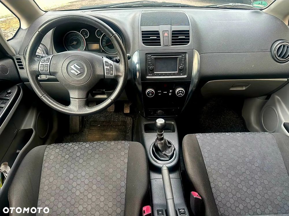 Suzuki SX4 - 5