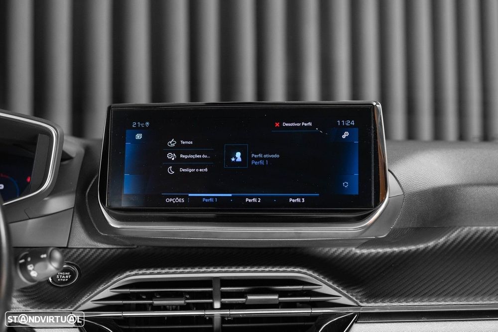 Peugeot 2008 1.5 BlueHDi Allure EAT8 - 24