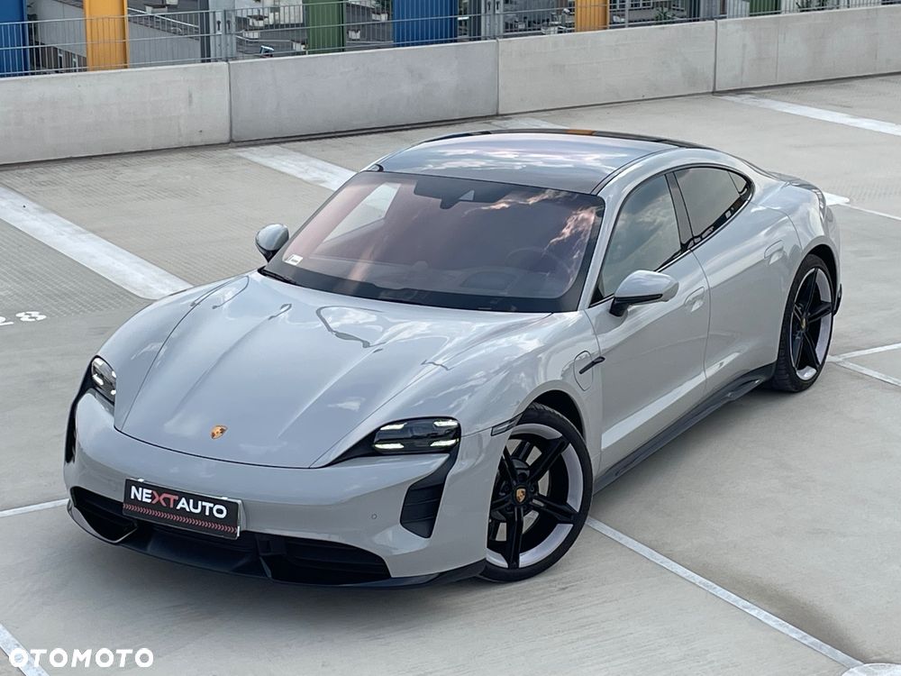 Porsche Taycan Turbo - 2