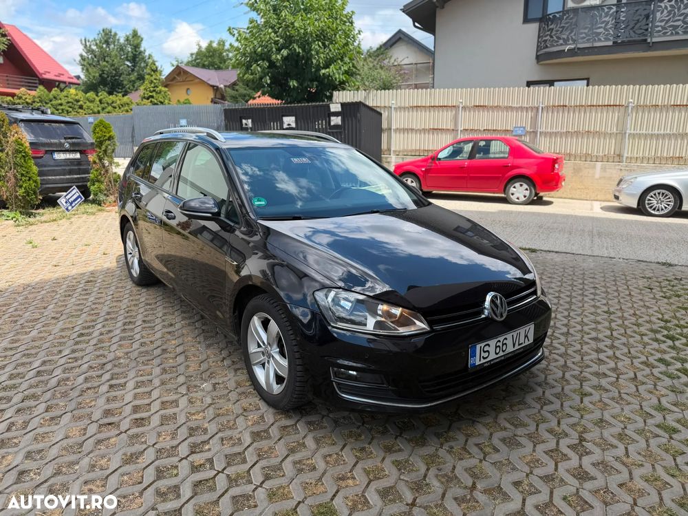 Volkswagen Golf - 2