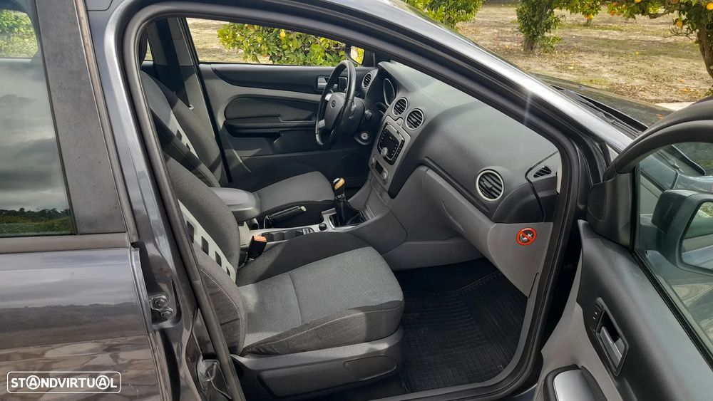 Ford Focus SW 1.6 TDCi DPF Trend - 31