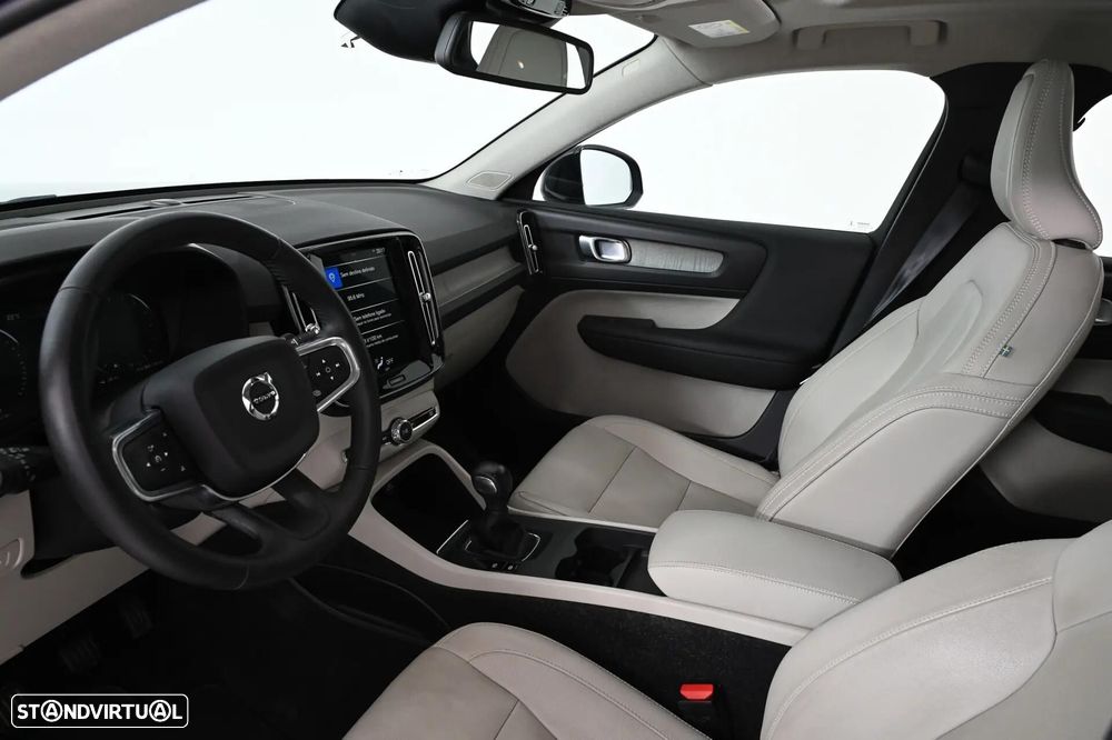 Volvo XC 40 2.0 D3 - 21