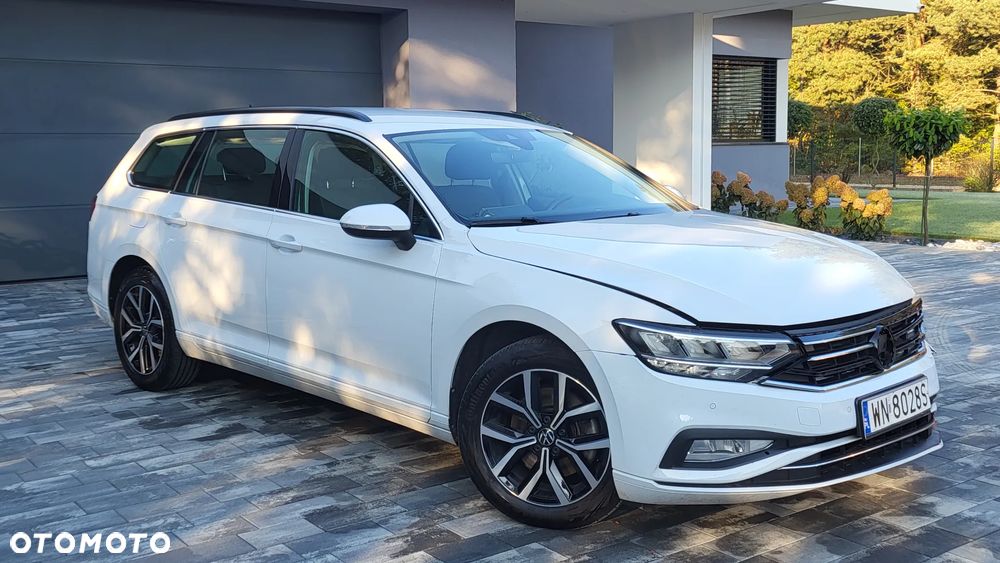 Volkswagen Passat 1.5 TSI EVO Business DSG - 1