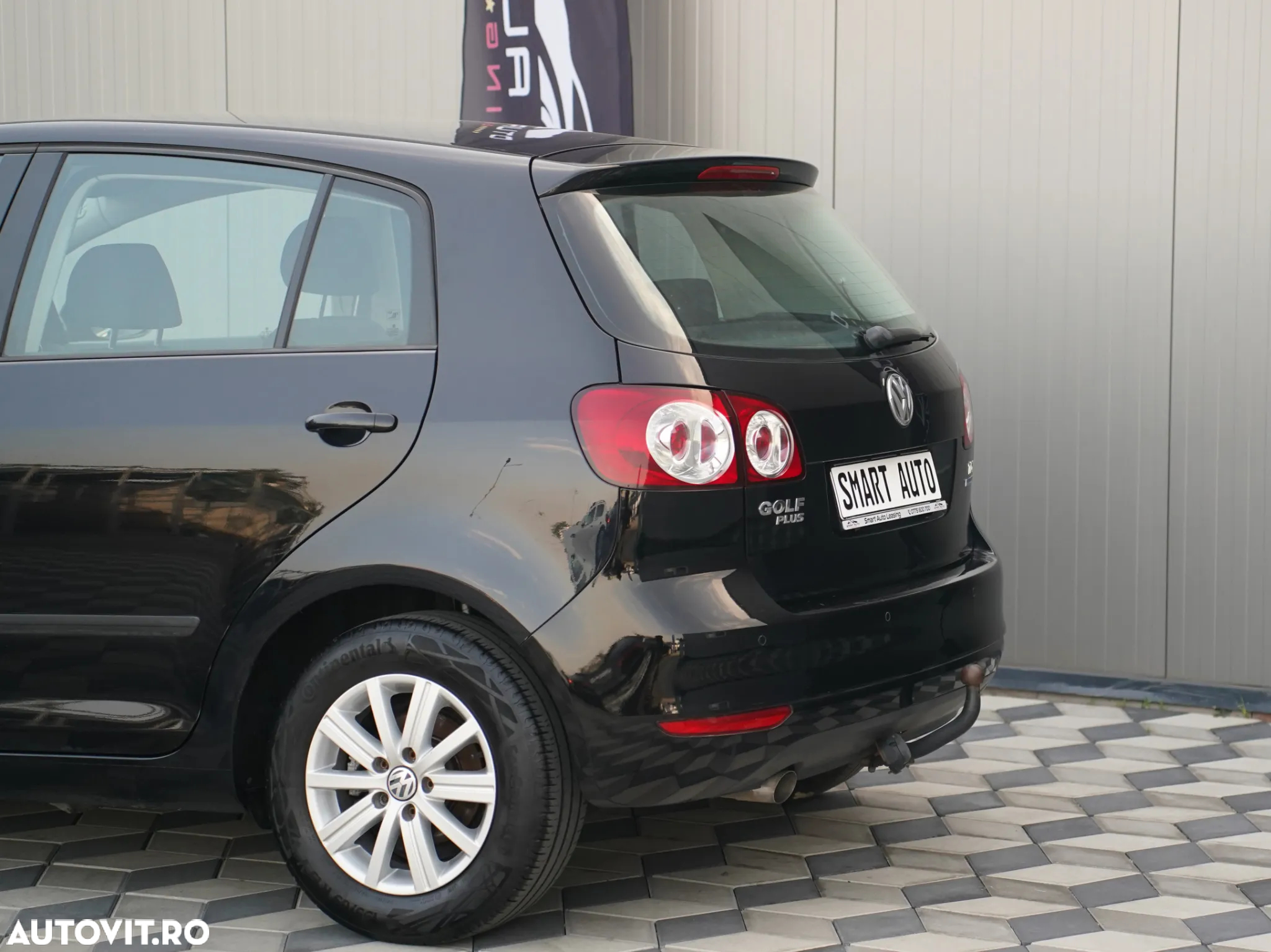 Volkswagen Golf Plus 1.6 TDI DPF BlueMotion Technology Comfortline - 38