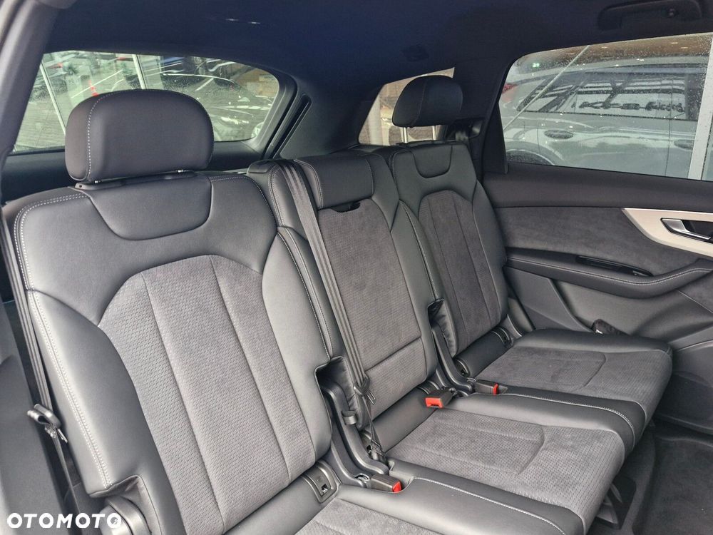 Audi Q7 - 24