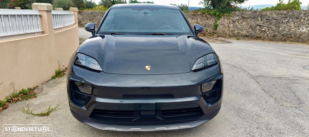 Porsche Macan Electric 4 - 28