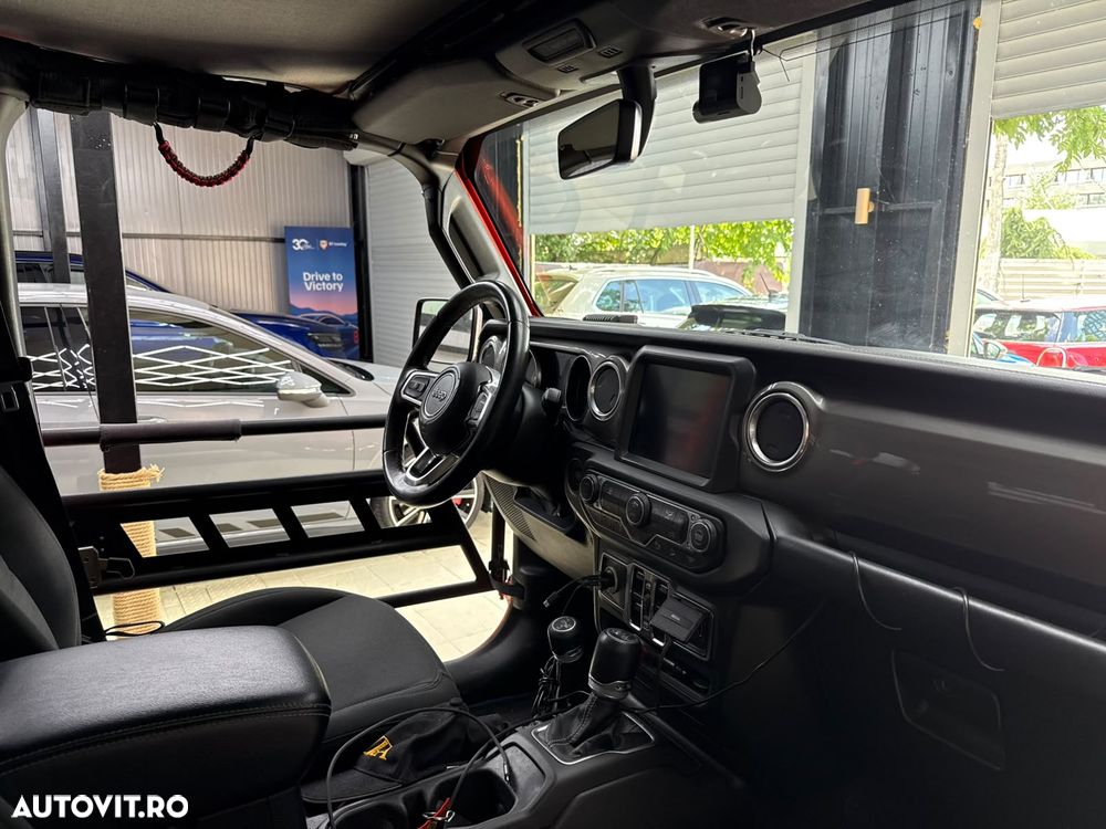 Jeep Wrangler 2.2 CRD AT8 Sahara - 21