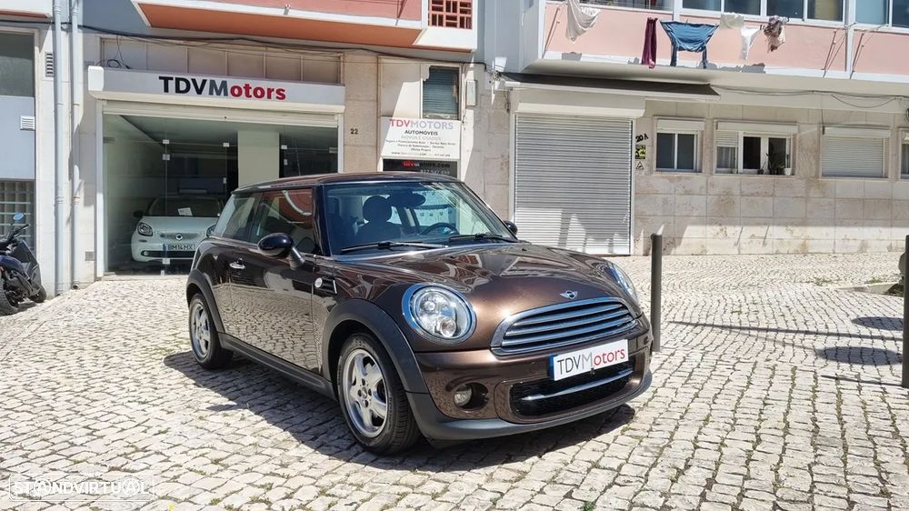 MINI 3 Portas Cooper D - 2