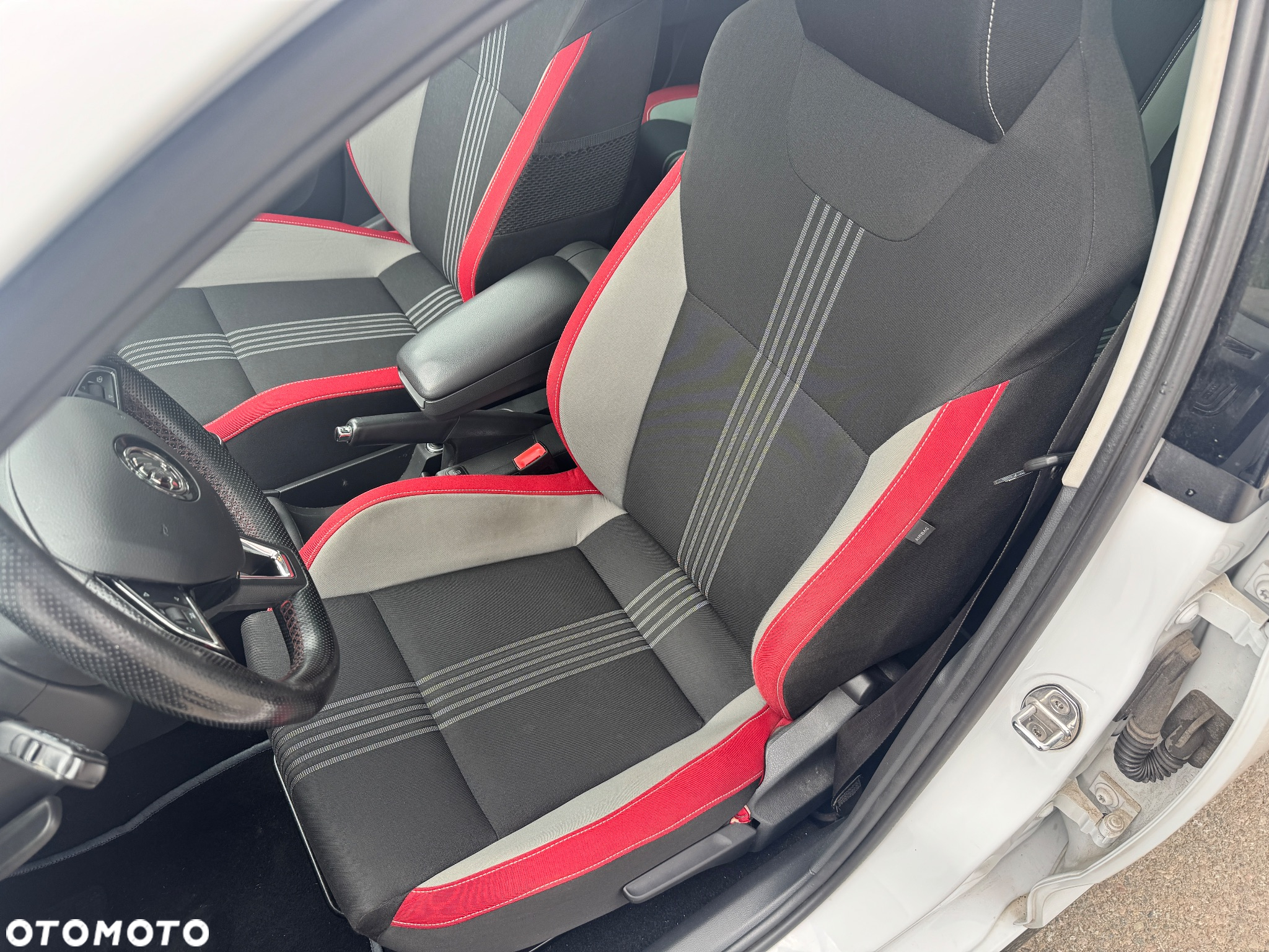 Skoda RAPID Spb 1.2 TSI Monte Carlo - 11