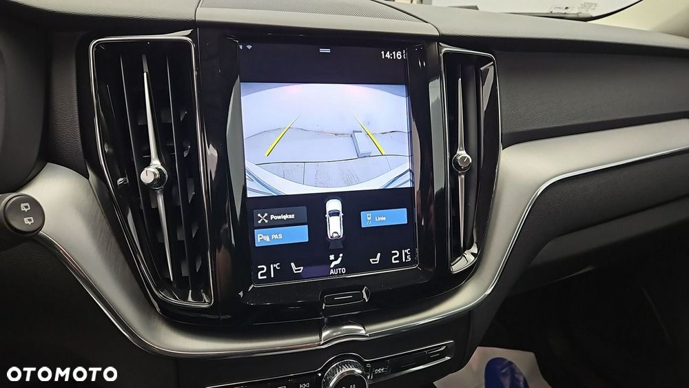 Volvo XC 60 B4 B Momentum Pro - 18