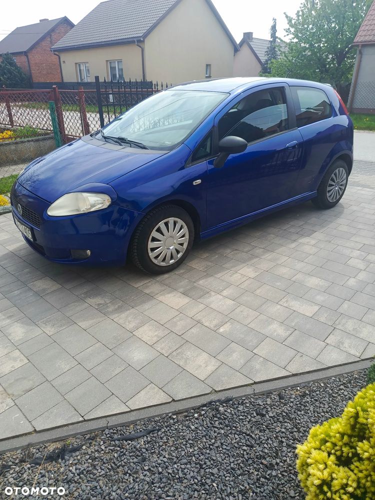 Fiat Punto 1.4 16V Dynamic - 2