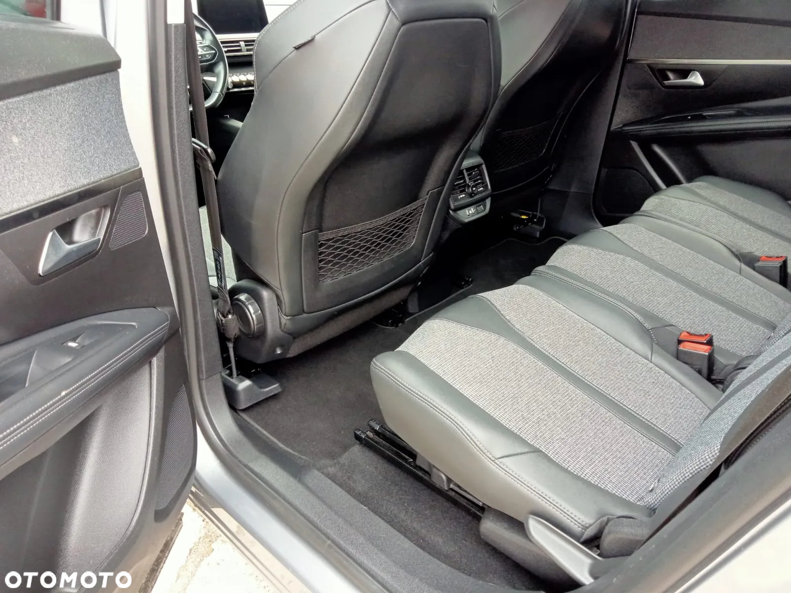 Peugeot 5008 1.5 BlueHDi Allure Pack S&S EAT8 - 15