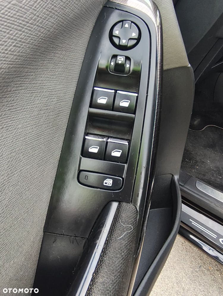 Citroën C4 Picasso e-HDi 115 ETG6 Business Class - 16
