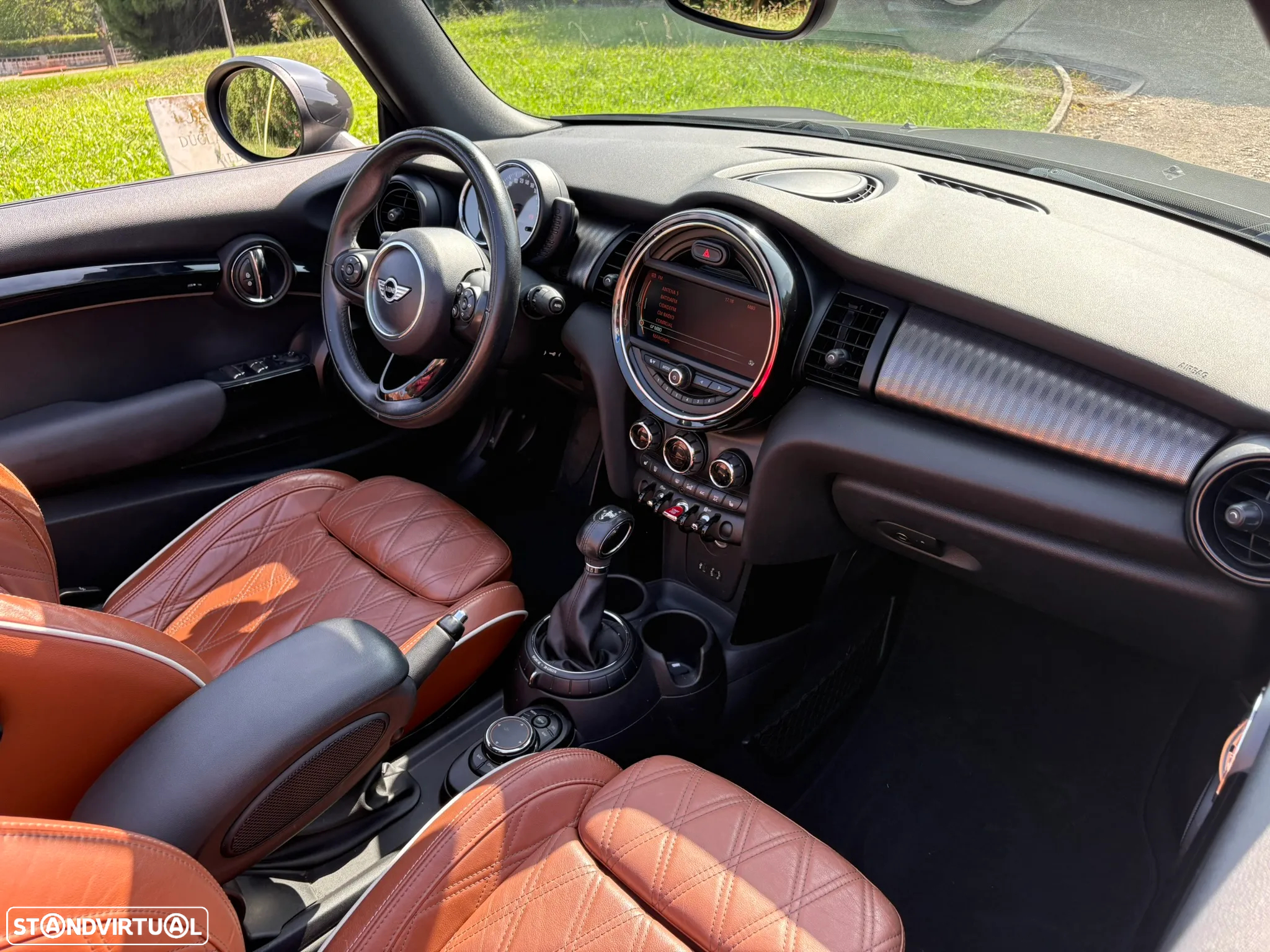 MINI Cabrio Cooper SD Auto - 33