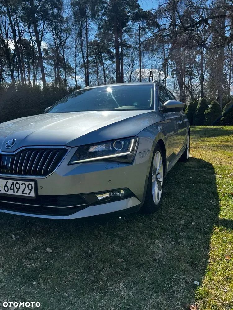 Skoda Superb 2.0 TDI DSG Ambition - 1