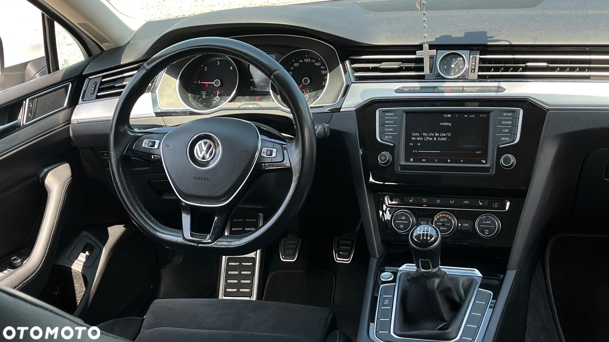 Volkswagen Passat - 34