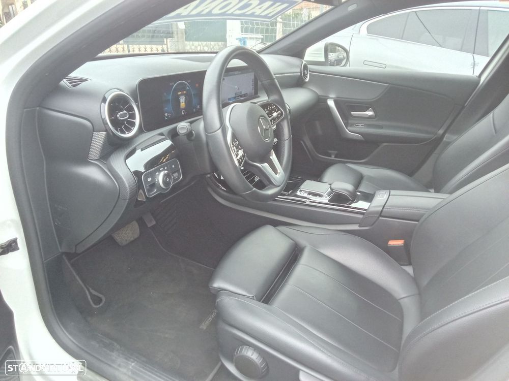 Mercedes-Benz A 200 Limousine AMG Line Aut. - 11