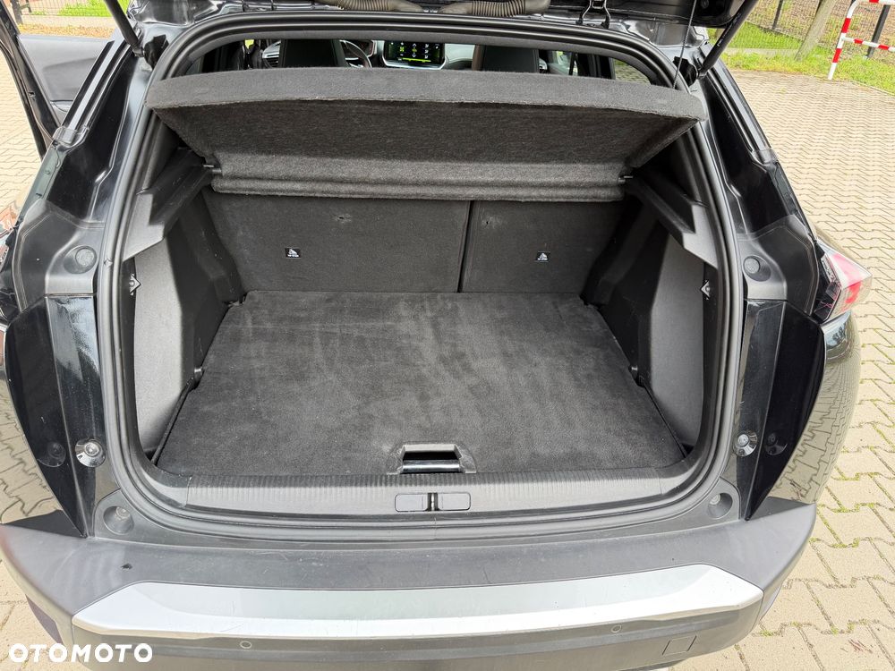 Peugeot 2008 1.2 PureTech GT S&S EAT8 - 23