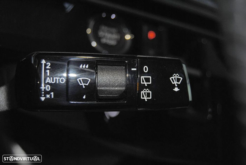 Peugeot 5008 1.2 Hybrid Allure e-DCS6 - 31