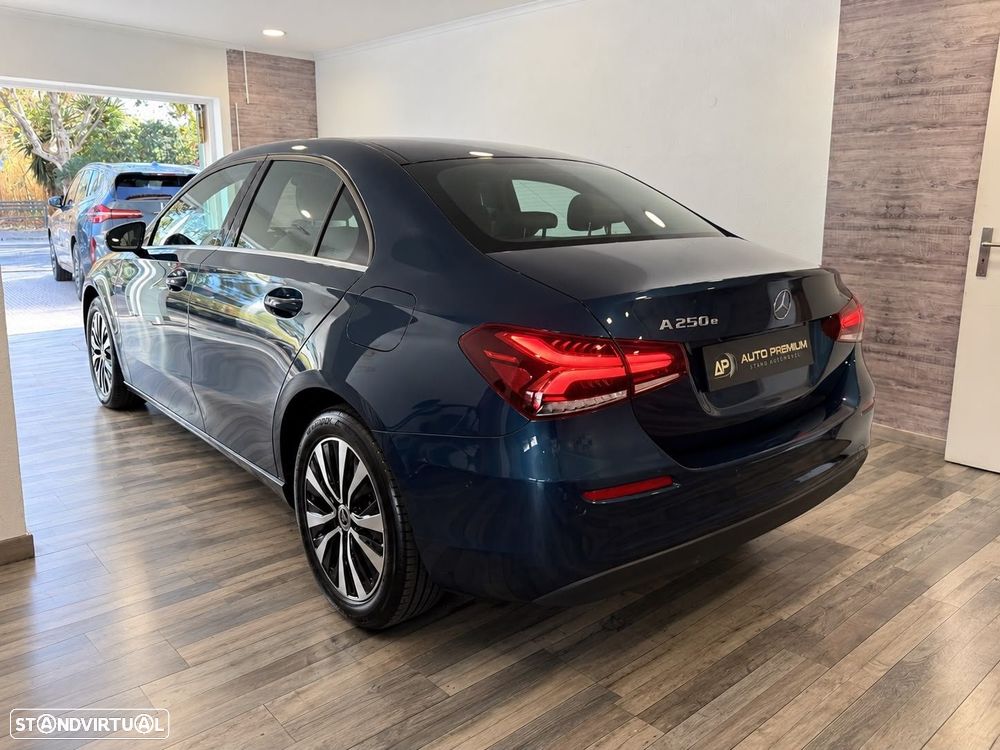Mercedes-Benz A 250 Limousine e Style Plus - 6