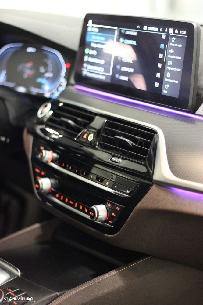 BMW 530 e Pack M - 14