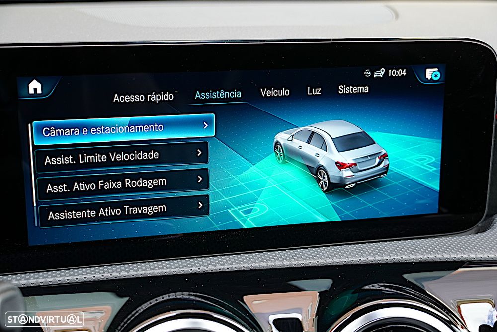 Mercedes-Benz A 250 Limousine e AMG Line - 42