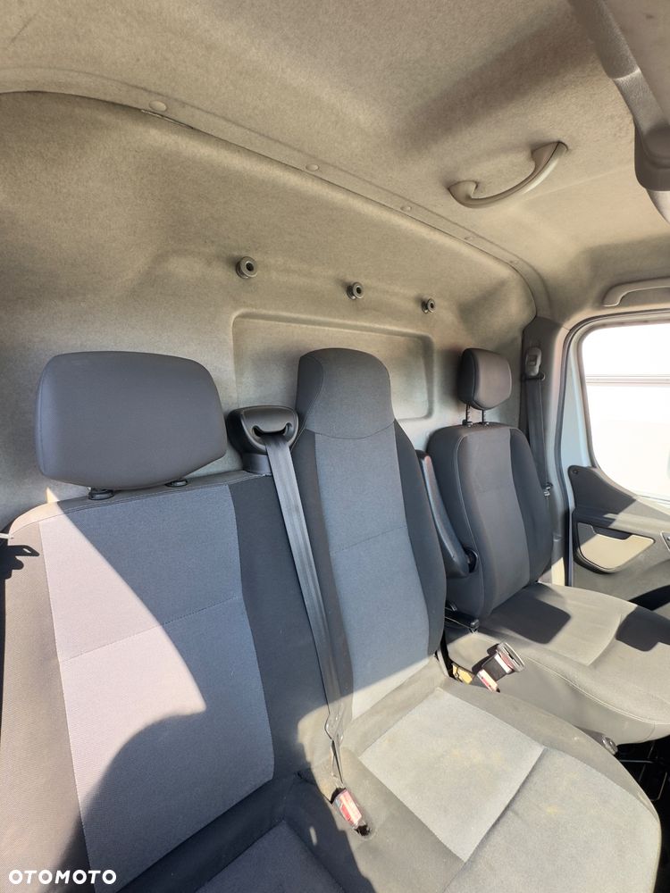 Nissan NV400 - 15