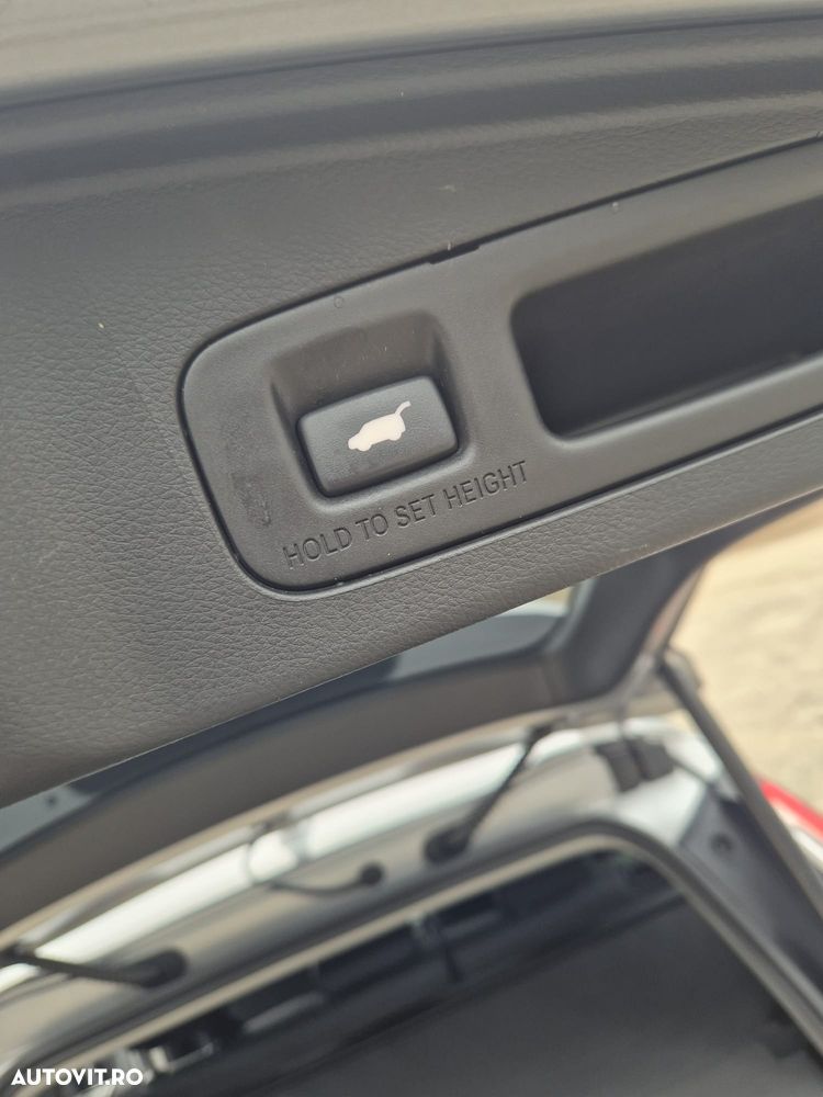 Honda CR-V 1.5 VTEC Turbo 4WD CVT Elegance - 11