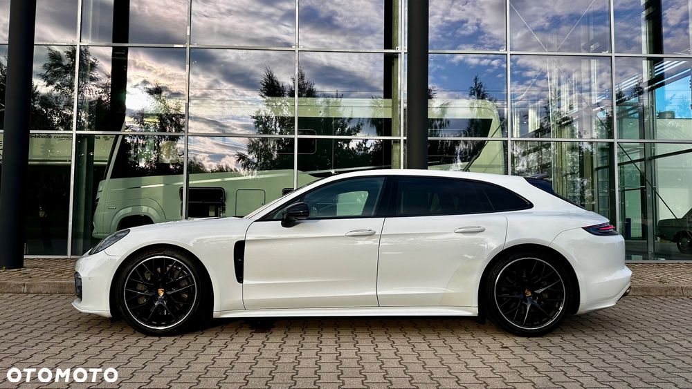 Porsche Panamera 4S Executive - 33