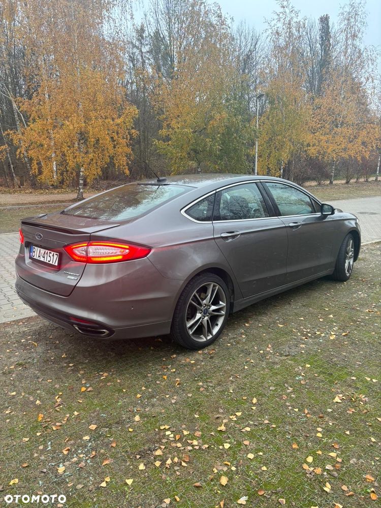 Ford Fusion 2.0 EcoBoost Titanium - 3