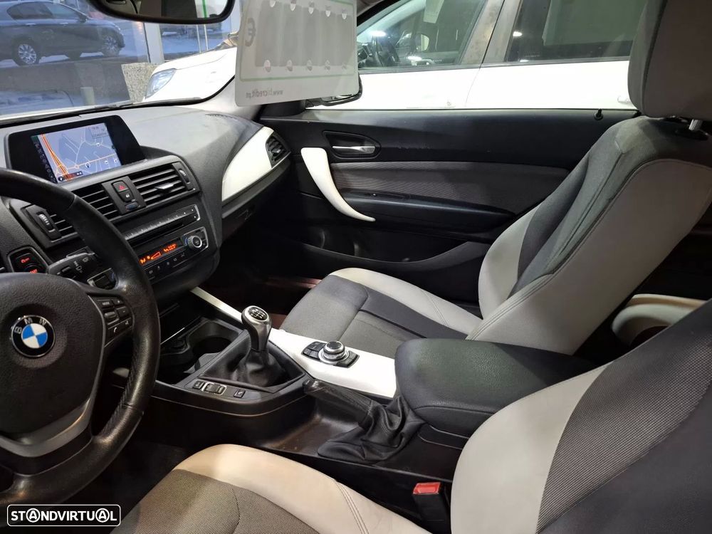 BMW 118 d xDrive Line Urban - 11