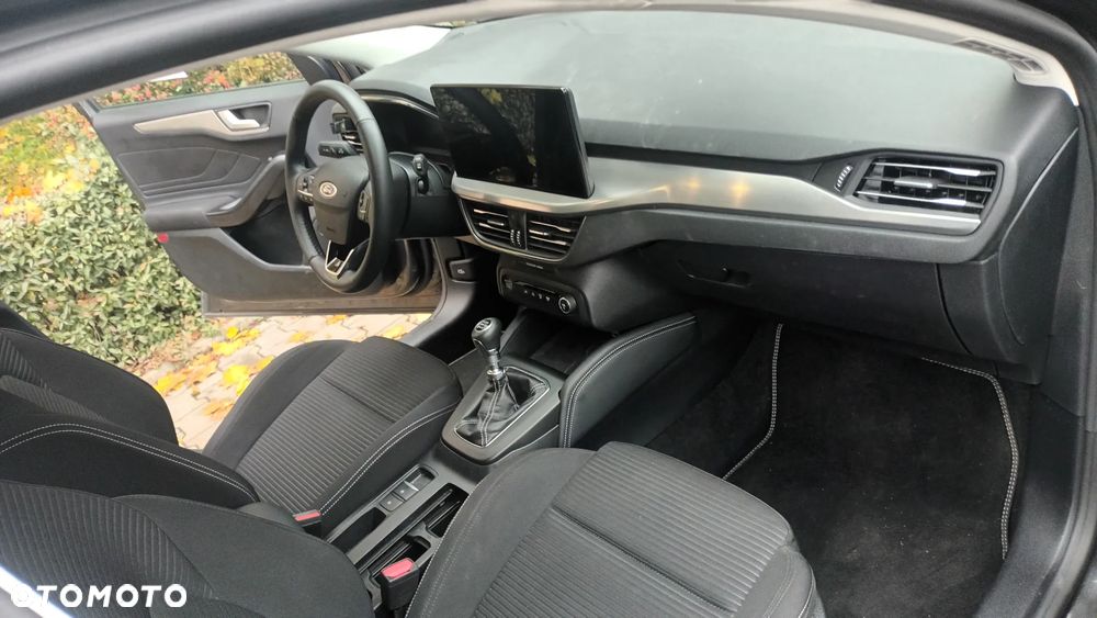 Ford Focus 1.0 EcoBoost mHEV Titanium X - 19