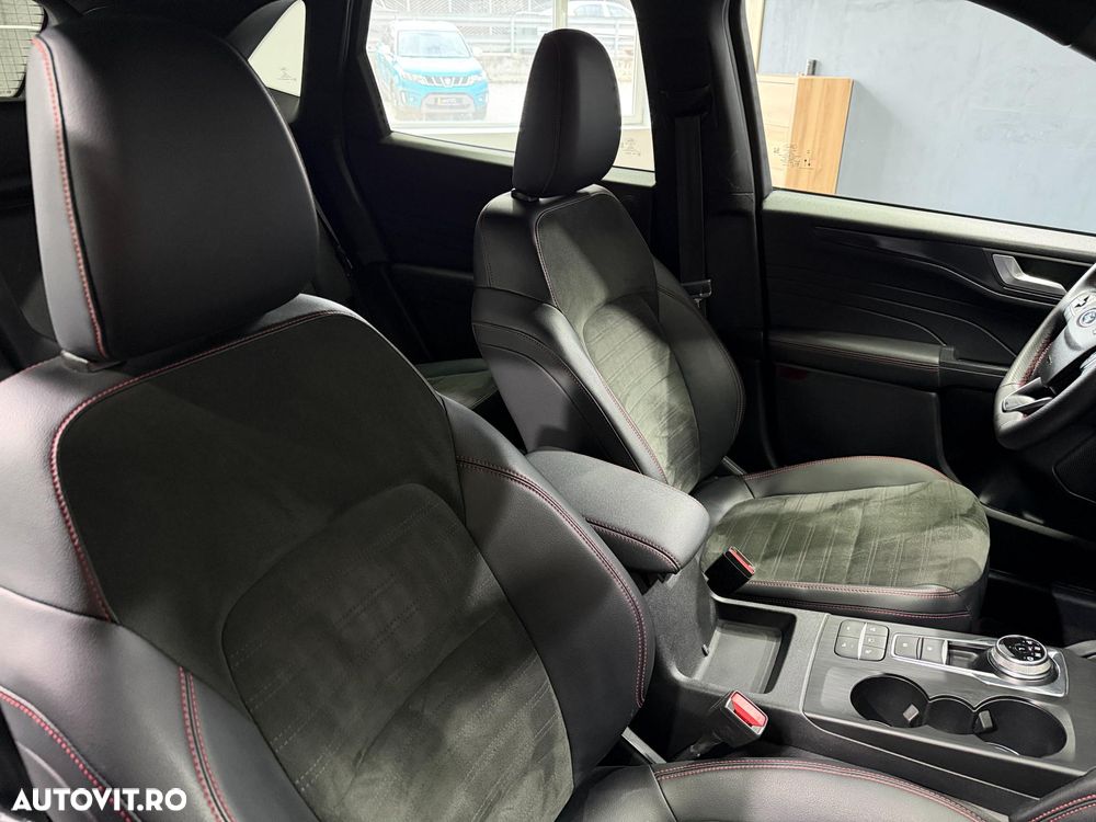 Ford Kuga 2.5 Duratec PHEV ST-LINE X - 18