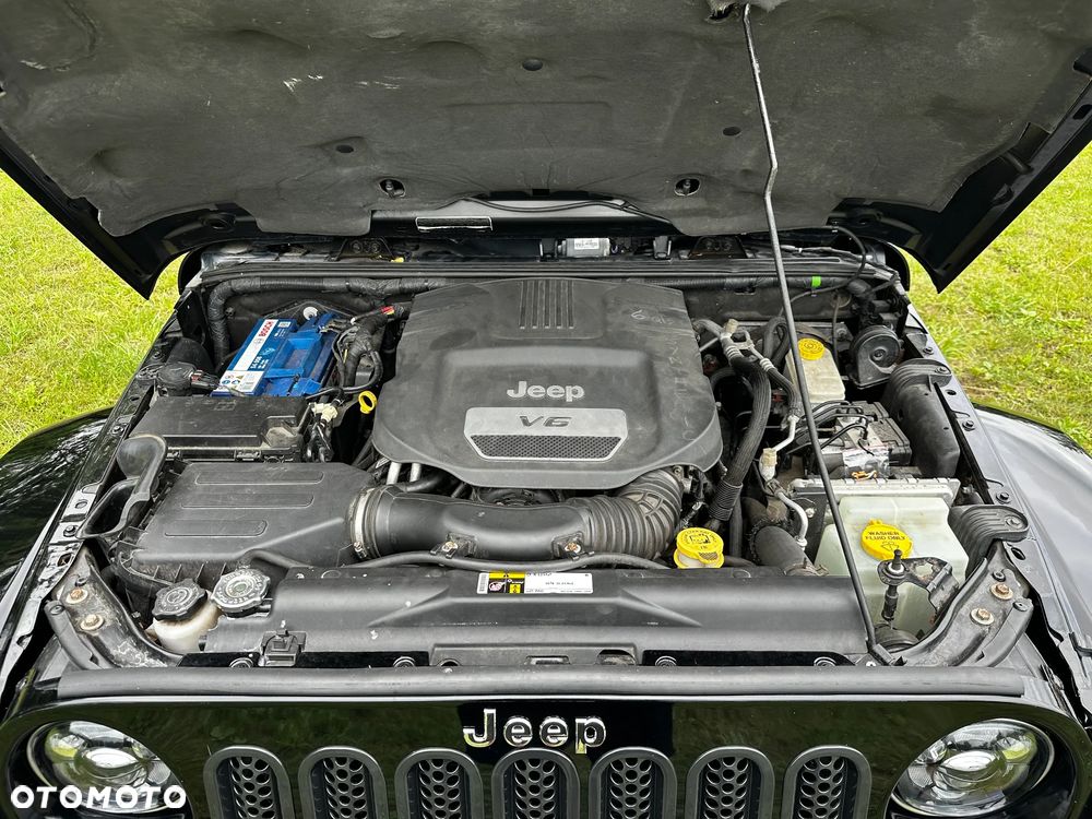 Jeep Wrangler Unlimited 3.6 Automatik Sahara - 14