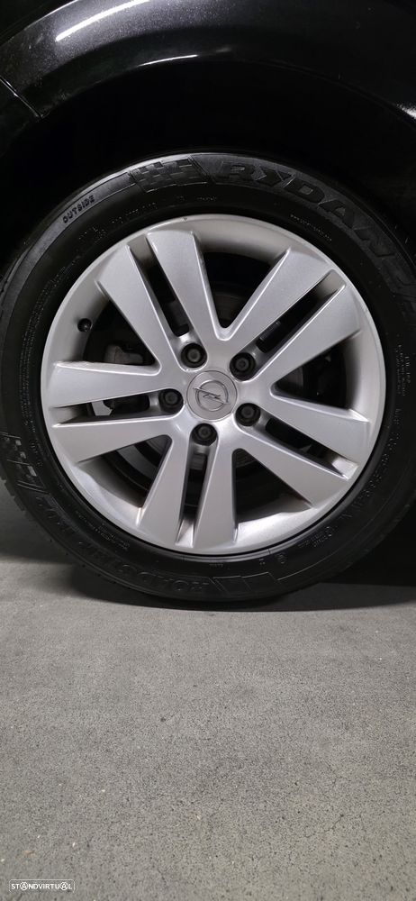 Opel Astra GTC 1.3 CDTi - 13