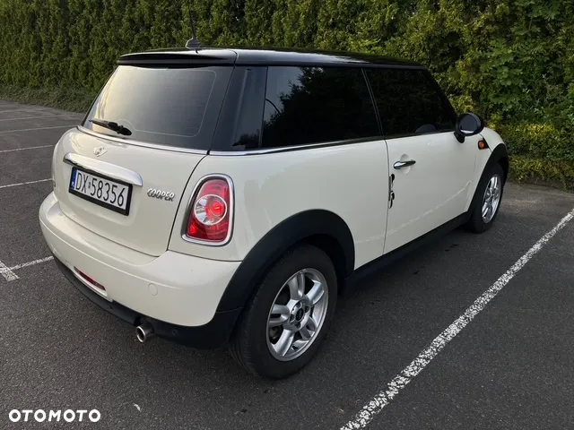 MINI Cooper Standard - 10