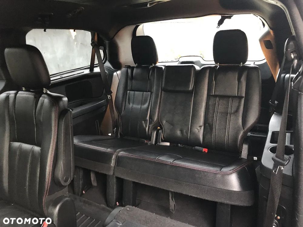 Dodge Grand Caravan 3.6 R/T - 29