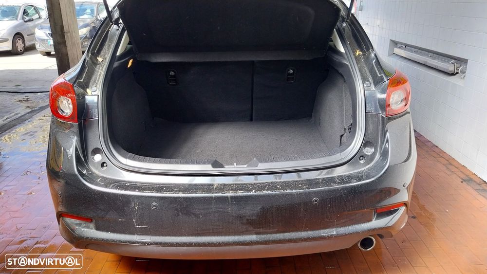 Mazda 3 Hatchback 1.5 Sky-D Excellence Navi - 18