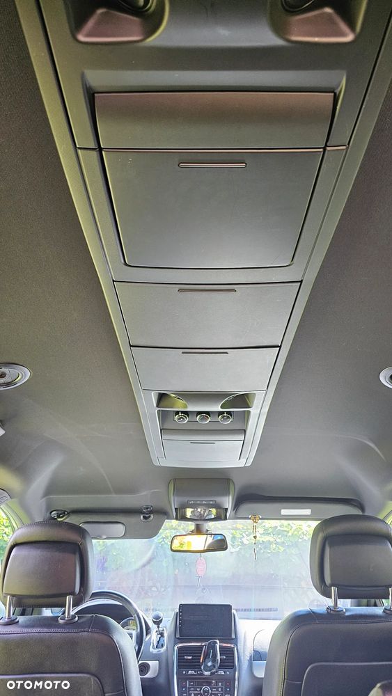 Dodge Grand Caravan 3.6 R/T - 9