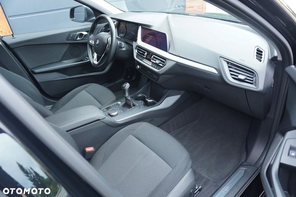 BMW Seria 1 116i Advantage - 9