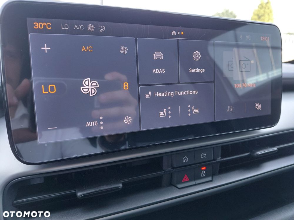 Jeep Avenger 1.2 T3 mHEV Overland 4xe eDCT6 - 37