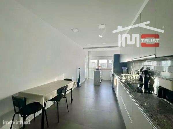 Apartamento T3 Montijo - Coz. Equipada, Terraço, Varanda, AC, Eleva... - Grande imagem: 3/9