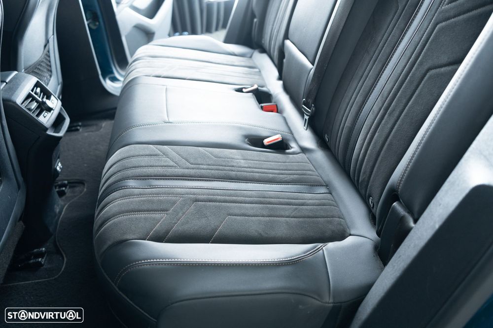 Peugeot 3008 1.6 Hybrid GT Pack e-EAT8 - 6